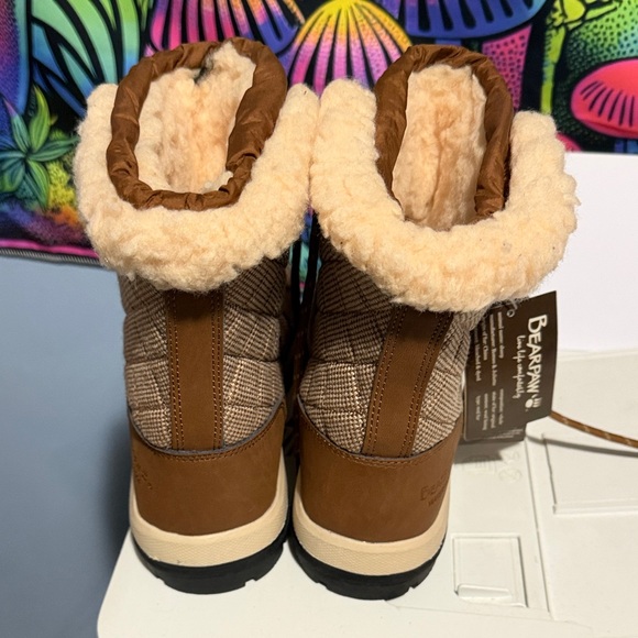 Bearpaw Tan Woman Rain, Snow, Boots Sz 9 Water Proof *Wool Lining Real Fur*. Nwt - Picture 3 of 11